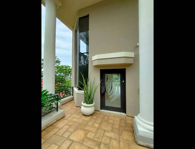 4 BEDROOM HOUSE FOR SALE IN SALT ROCK